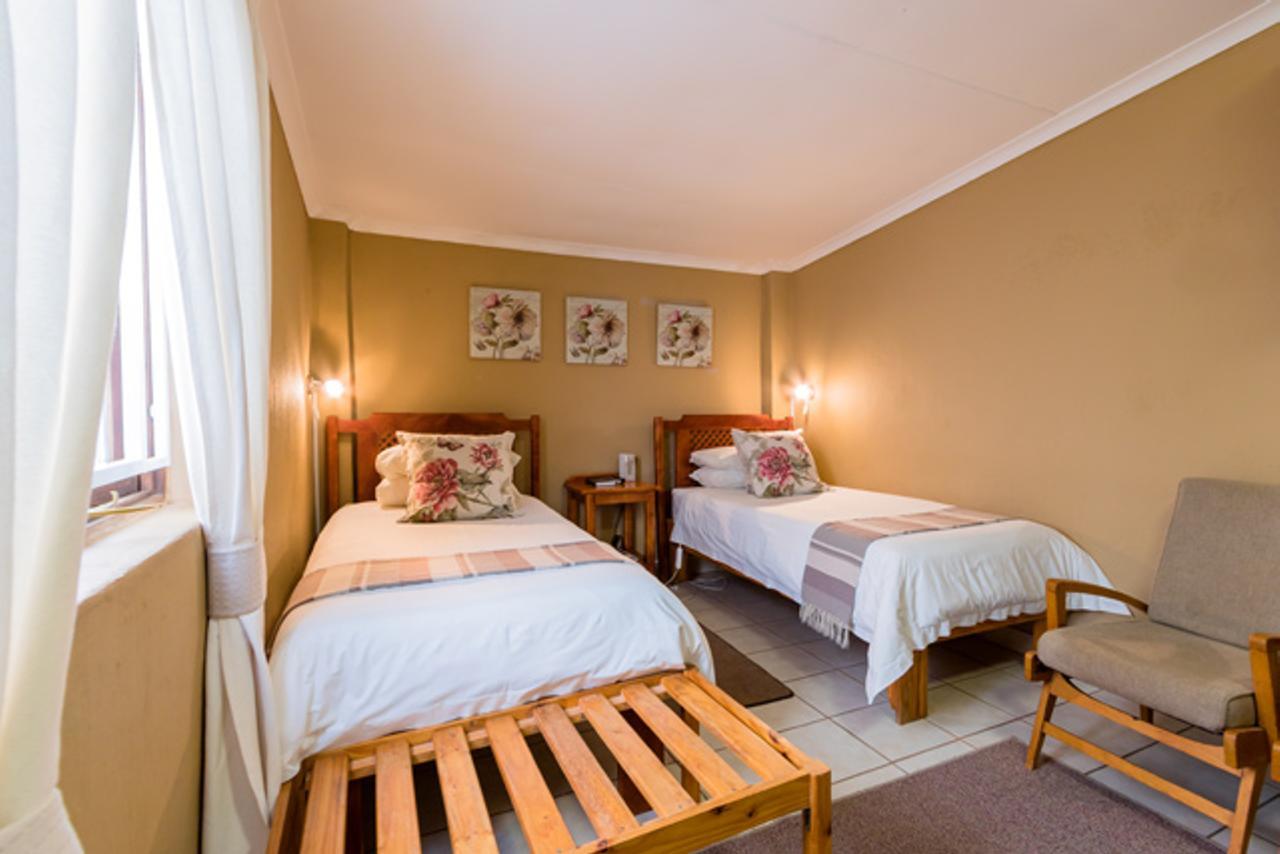 Nanna Rous' Town House Bed & Breakfast Colesberg Bagian luar foto