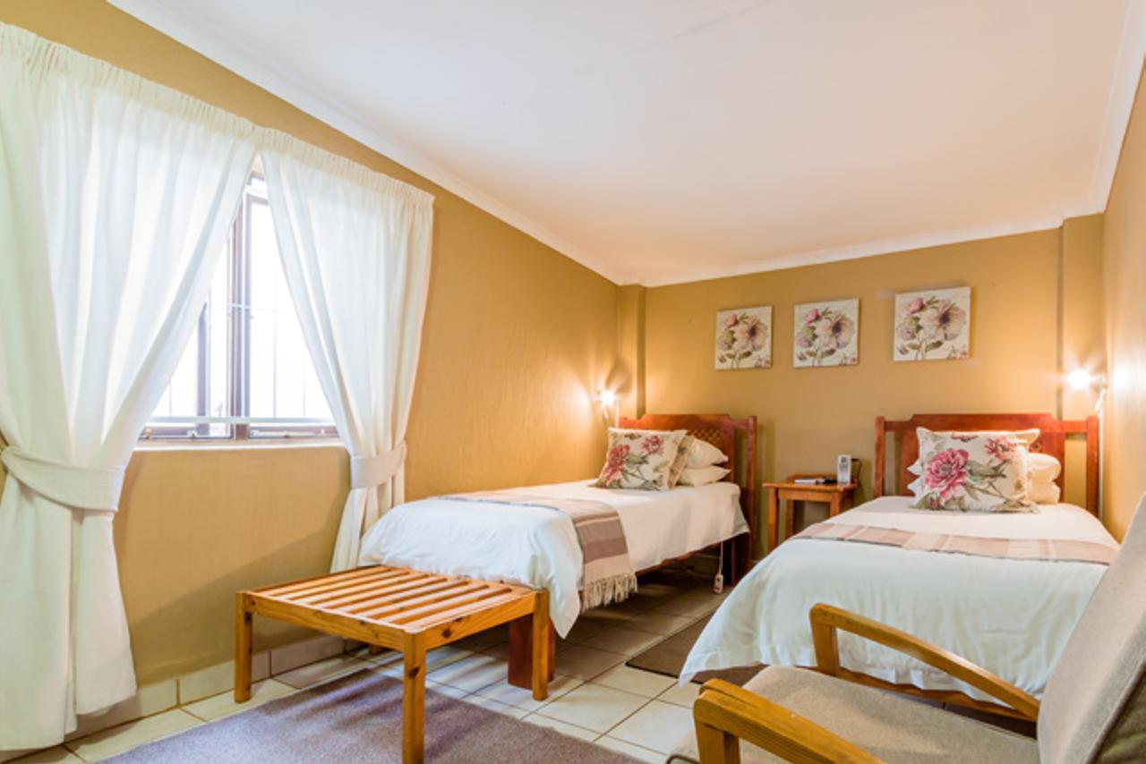 Nanna Rous' Town House Bed & Breakfast Colesberg Bagian luar foto